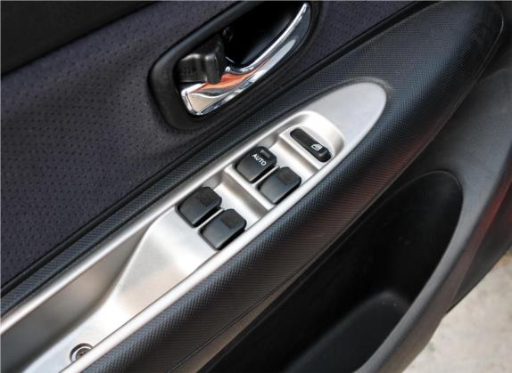 森雅S80 2011款 1.3L 手动7座舒适型 车厢座椅   门窗控制