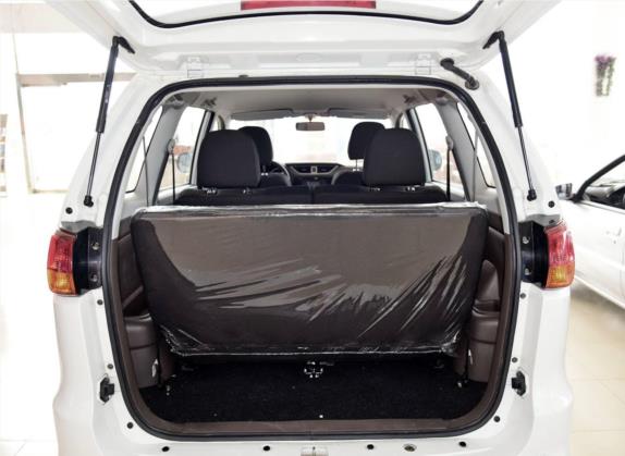 森雅S80 2015款 1.3L 手动7座标准版 车厢座椅   后备厢