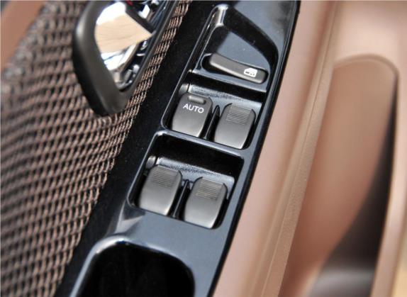 森雅S80 2015款 1.5L 手动5座都市版 车厢座椅   门窗控制