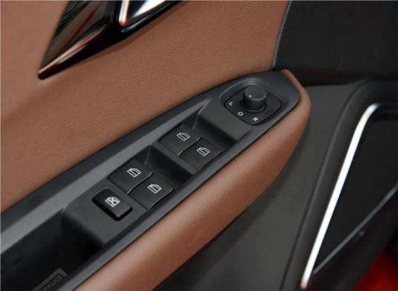 森雅R7 2016款 1.6L 手动智能型 车厢座椅   门窗控制