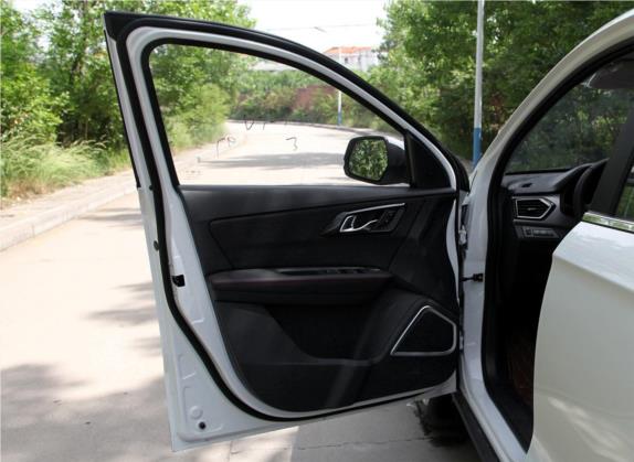 森雅R7 2017款 1.6L 手动舒适型 车厢座椅   前门板