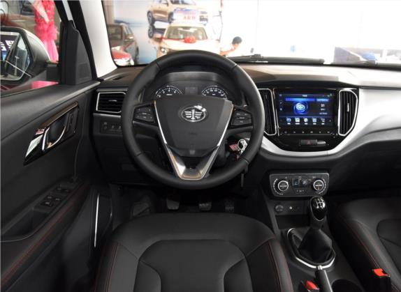 森雅R7 2017款 1.6L 手动豪华型 中控类   驾驶位