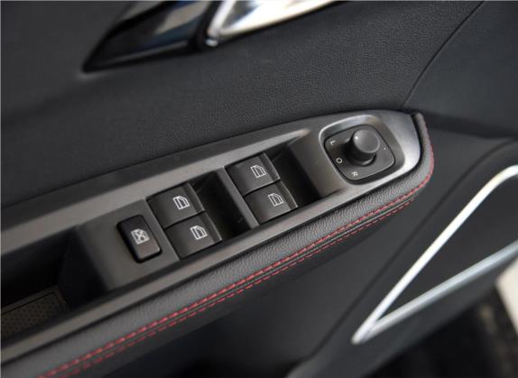 森雅R7 2017款 1.6L 手动豪华型 车厢座椅   门窗控制