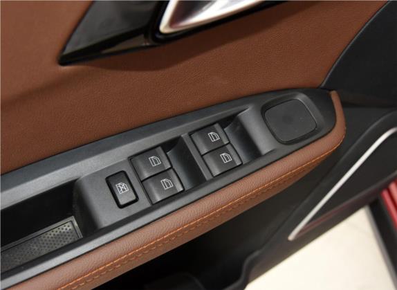 森雅R7 2017款 1.6L 自动豪华型 车厢座椅   门窗控制