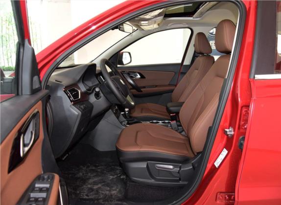 森雅R7 2017款 1.6L 自动智能型 车厢座椅   前排空间