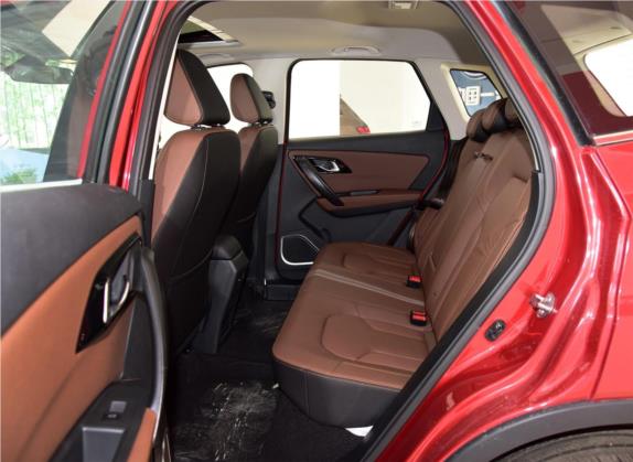 森雅R7 2017款 1.6L 自动智能型 车厢座椅   后排空间