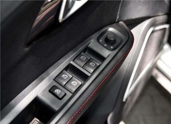 森雅R7 2017款 1.6L 自动尊贵型 车厢座椅   门窗控制