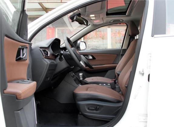 森雅R7 2017款 1.6L 自动旗舰型 车厢座椅   前排空间