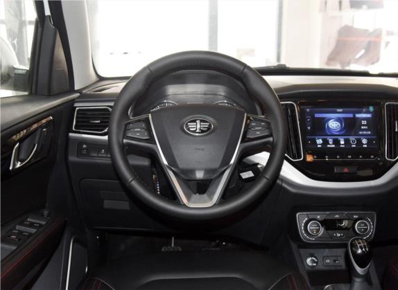 森雅R7 2017款 1.5T 手动豪华天窗型 中控类   驾驶位