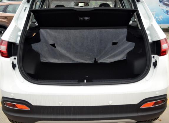 森雅R7 2017款 智能网联版 1.6L 自动智尊型 车厢座椅   后备厢