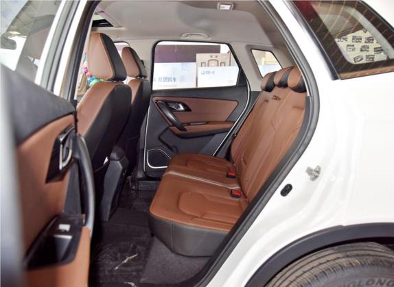 森雅R7 2018款 R7C 1.6L 自动智享型 车厢座椅   后排空间