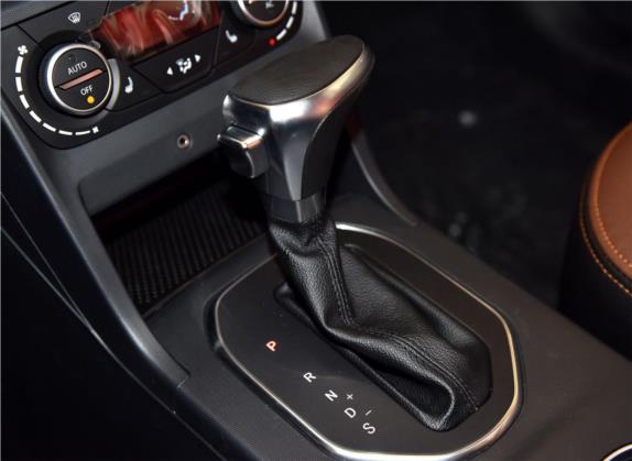 森雅R7 2018款 R7C 1.6L 自动智享型 中控类   挡把