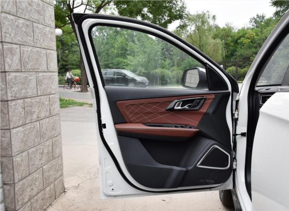 森雅R7 2018款 R7C 1.6L 自动智尊型 车厢座椅   前门板