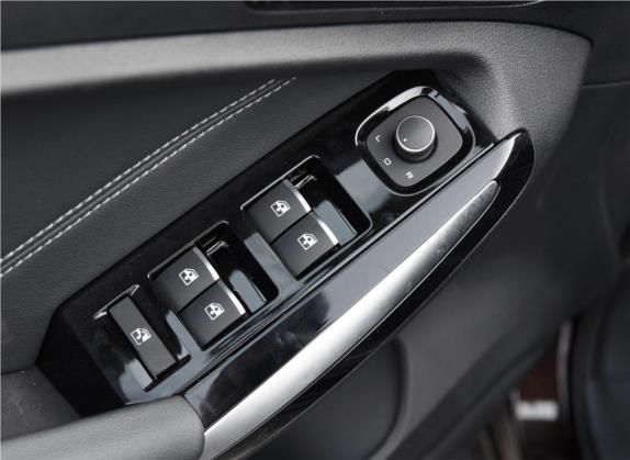 森雅R9 2018款 1.2T 手动豪华智尚型 车厢座椅   门窗控制