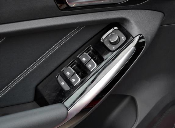 森雅R9 2018款 1.2T 手动尊贵智悦型 车厢座椅   门窗控制