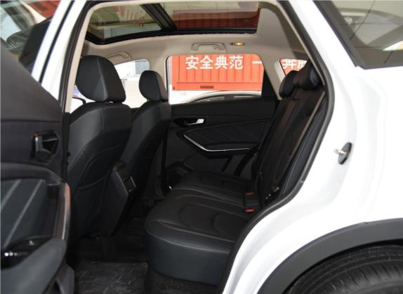 森雅R9 2018款 1.2T 自动豪华智尚型 车厢座椅   后排空间