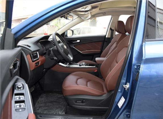 森雅R9 2018款 1.2T 自动尊贵智悦型 车厢座椅   前排空间
