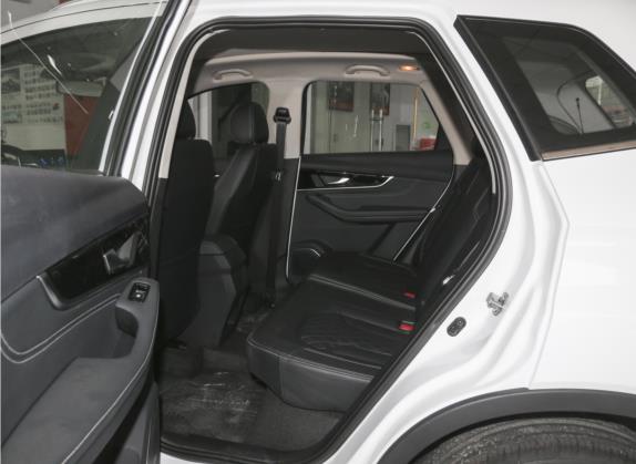 森雅R8 2020款 1.6L 自动豪华型 车厢座椅   后排空间
