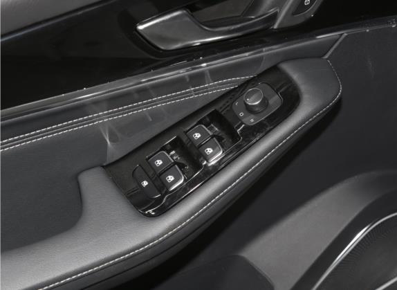 森雅R8 2020款 1.6L 自动豪华型 车厢座椅   门窗控制