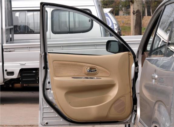 森雅M80 2009款 1.5L 手动5座舒适型 车厢座椅   前门板