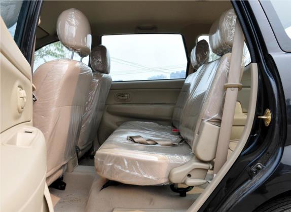森雅M80 2009款 1.3L 手动5座特装版 车厢座椅   后排空间