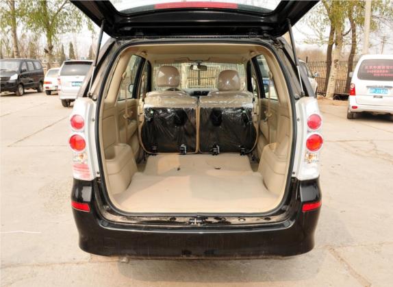 森雅M80 2009款 1.3L 手动5座特装版 车厢座椅   后备厢