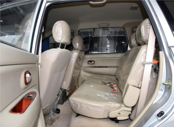 森雅M80 2014款 1.3L 手动7座幸福版 车厢座椅   后排空间