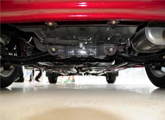夏利 2011款 A+ 1.0L 两厢 国IV 其他细节类   后悬架
