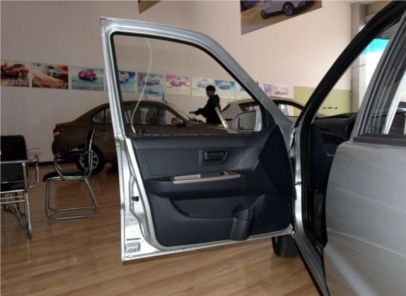 夏利 2012款 N3 1.0L 三厢实用型 车厢座椅   前门板