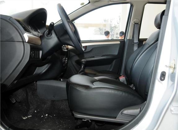 威志V5 2012款 1.5L 手动精英型 车厢座椅   前排空间