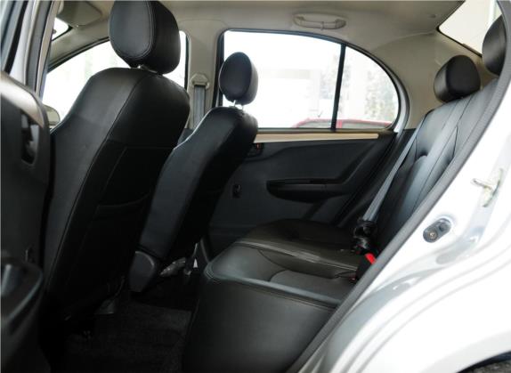 威志V5 2012款 1.5L 手动精英型 车厢座椅   后排空间