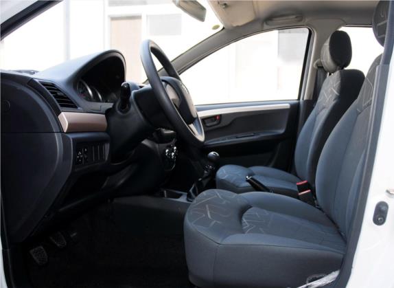 威志V5 2013款 1.5L 手动进取型 国IV 车厢座椅   前排空间