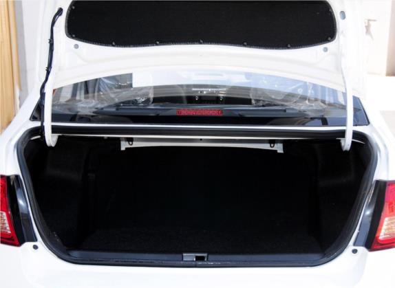 威志V5 2013款 1.5L 手动进取型 国IV 车厢座椅   后备厢