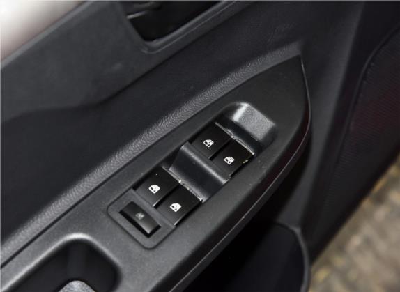 威志V5 2015款 1.5L 自动进取型 车厢座椅   门窗控制