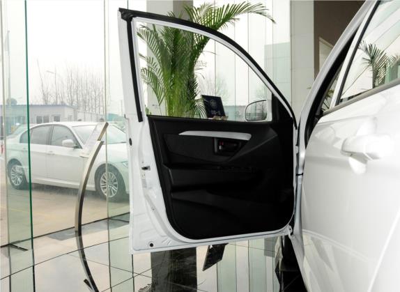 夏利N7 2013款 1.3L 手动尊贵型 车厢座椅   前门板