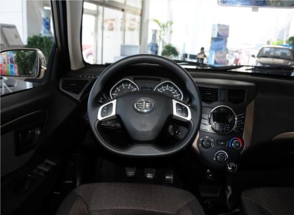 夏利N7 2013款 1.3L 手动舒适型 中控类   驾驶位