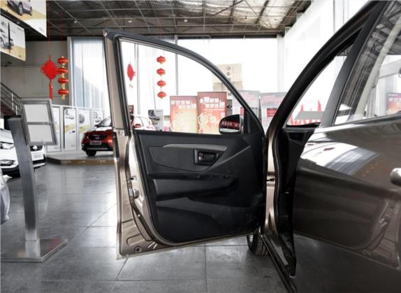 夏利N7 2015款 1.3L 自动豪华型 车厢座椅   前门板