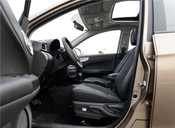 骏派D60 2015款 1.8L 自动尊贵型 车厢座椅   前排空间