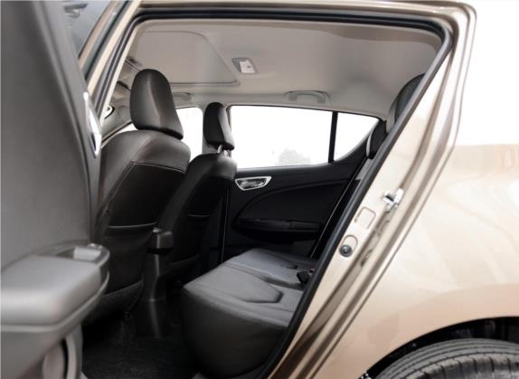 骏派D60 2015款 1.8L 自动尊贵型 车厢座椅   后排空间