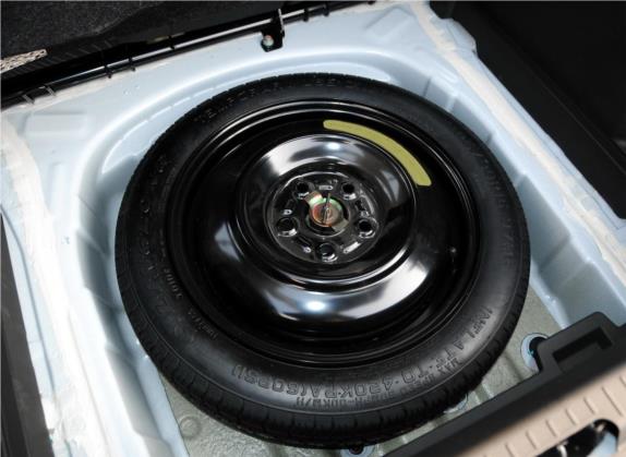 骏派D60 2015款 1.5L 手动标准型 其他细节类   备胎