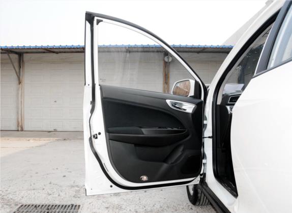 骏派D60 2015款 1.5L 手动标准型 车厢座椅   前门板