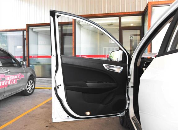 骏派D60 2015款 1.8L 自动舒适型 车厢座椅   前门板