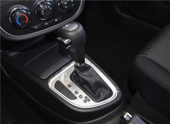 骏派D60 2015款 1.8L 自动舒适型 中控类   挡把
