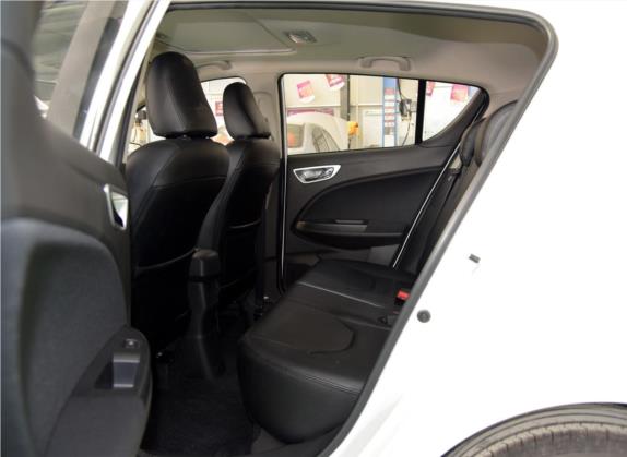 骏派D60 2015款 1.5L 手动豪华导航型 车厢座椅   后排空间