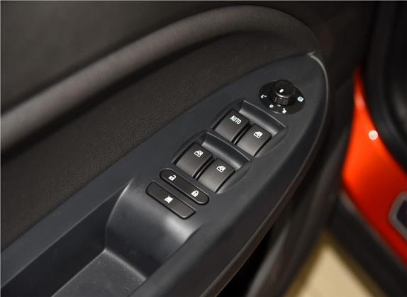骏派D60 2016款 1.8L 自动尊贵型 车厢座椅   门窗控制
