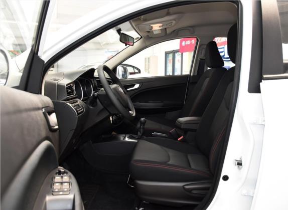骏派D60 2017款 1.5L 手动标准型 车厢座椅   前排空间