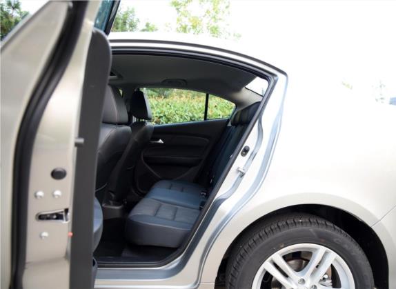 骏派A70 2016款 1.6L 自动豪华型 车厢座椅   后排空间