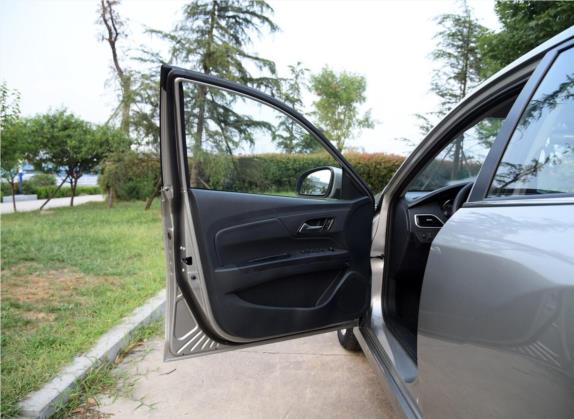 骏派A70 2016款 1.6L 自动豪华型 车厢座椅   前门板