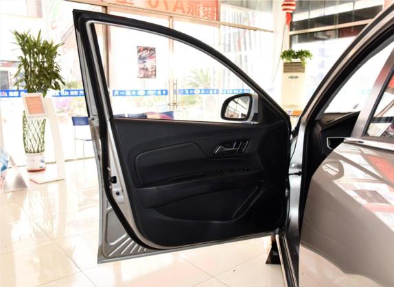 骏派A70 2016款 1.6L 手动基本型 车厢座椅   前门板