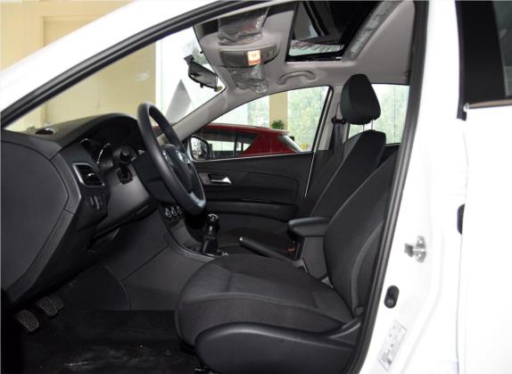 骏派A70 2016款 1.6L 手动技术型 车厢座椅   前排空间